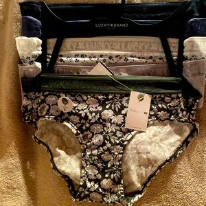 Women’s Lucky Brand panties 5 pack